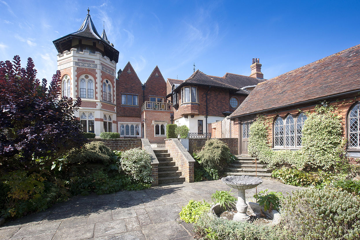 Whimsically extended Victorian Gothic Country House – Stedman Blower